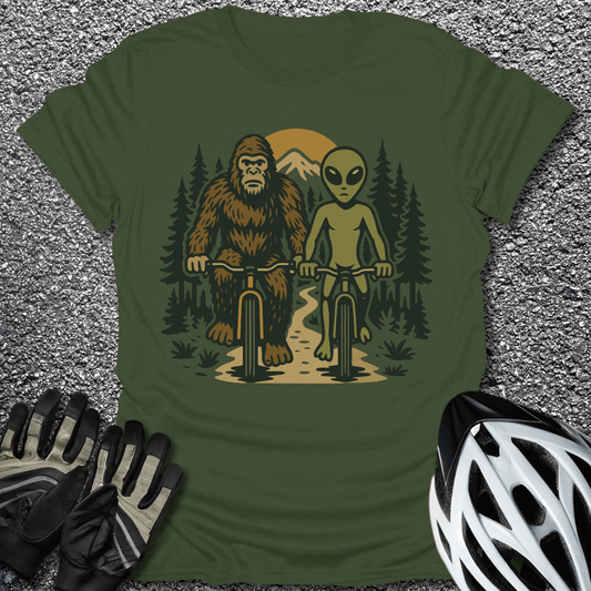 Bigfoot & Alien T-Shirt in Military Green / S from CycleTees